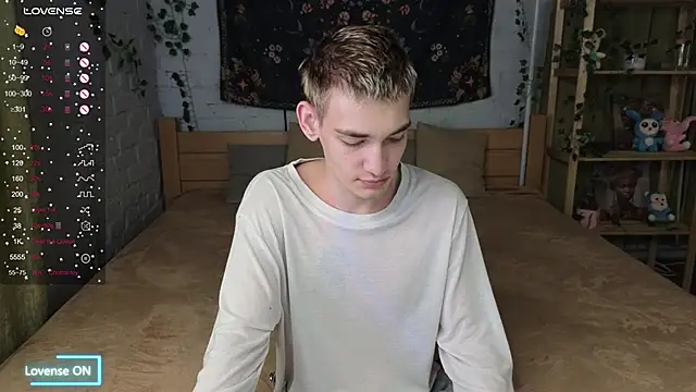 Nick Win online show from October 24, 2025, 5:09 pm