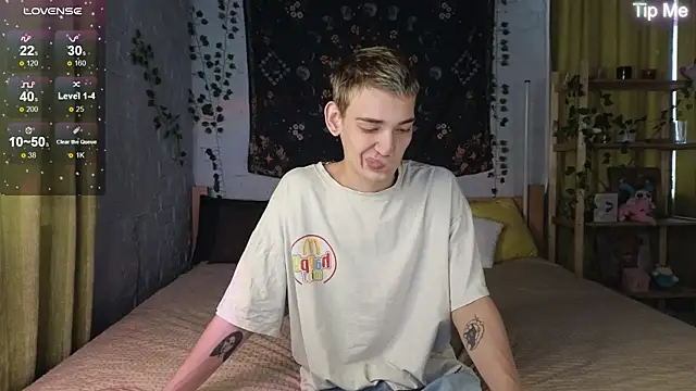 Nick Win online show from November 12, 2025, 4:24 am