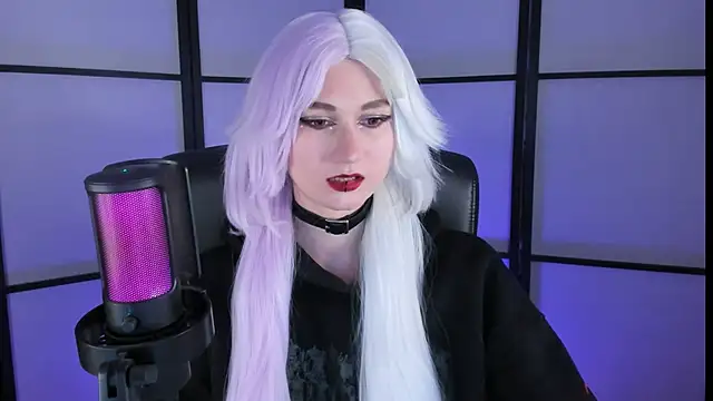 Snapshot of Goddess-Rose chatting on October 31, 2025, 4:30 pm Goddess-Rose online show from October 31, 2025, 4:30 pm