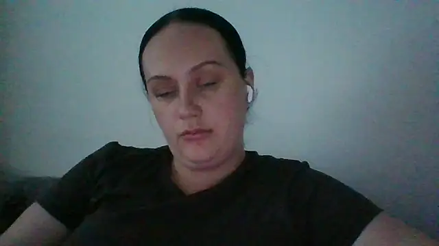 CurvyQueen2023 online show from September 21, 2025, 5:03 pm