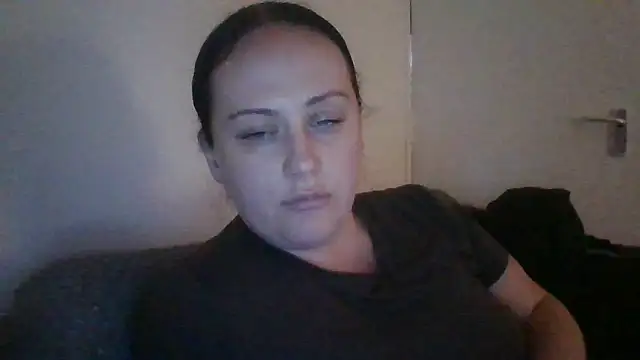 CurvyQueen2023 online show from October 5, 2025, 7:56 pm