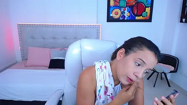 Chiqui milk  online show from January 4, 2025, 7:34 pm