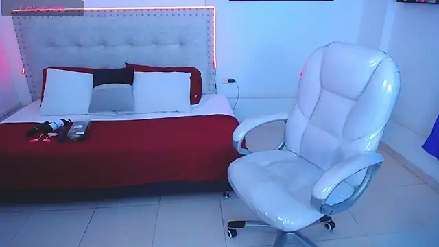 Chiqui milk  online show from January 10, 2025, 7:32 pm