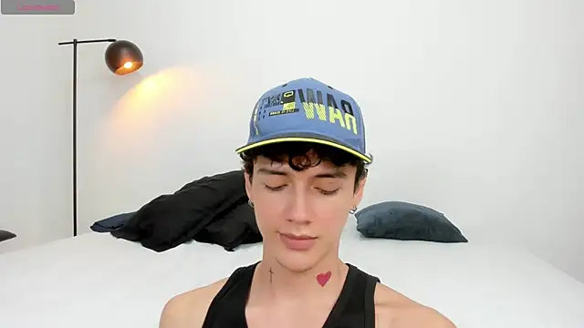 Snapshot of badboy_one_ chatting on January 2, 2025, 7:51 pm badboy one online show from January 2, 2025, 7:51 pm