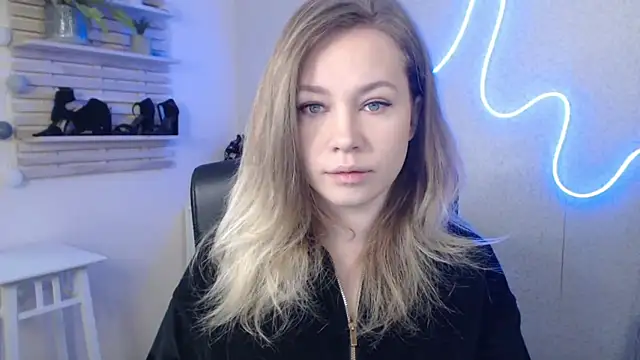 Snapshot of holly_xglam chatting on January 24, 2025, 3:22 am holly xglam online show from January 24, 2025, 3:22 am