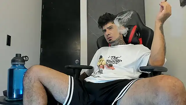 Snapshot of sergiio_mesa27 chatting on December 11, 2024, 11:00 pm sergiio mesa27 online show from December 11, 2024, 11:00 pm