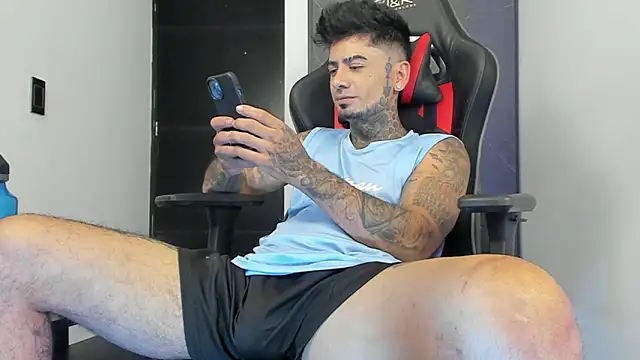 Snapshot of sergiio_mesa27 chatting on January 26, 2025, 8:13 pm sergiio mesa27 online show from January 26, 2025, 8:13 pm