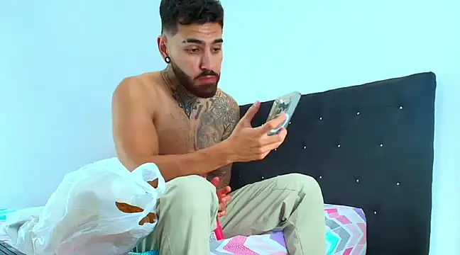 silvano torres online show from March 1, 2025, 10:42 pm