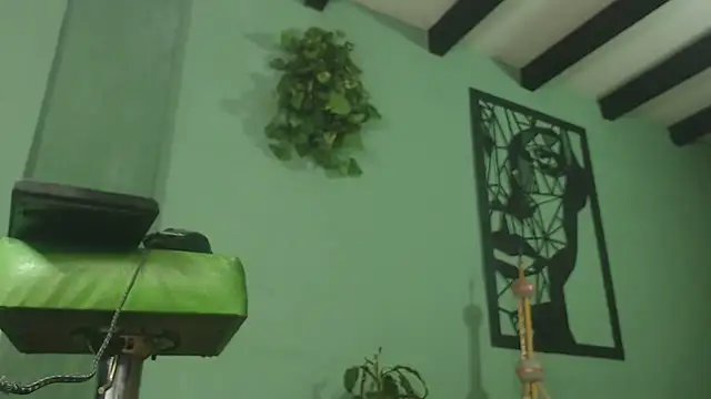 thirstymoonxx online show from November 20, 2025, 4:01 am