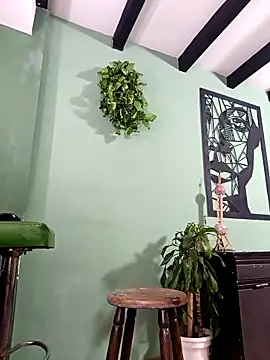 thirstymoonxx online show from February 17, 2026, 4:31 am