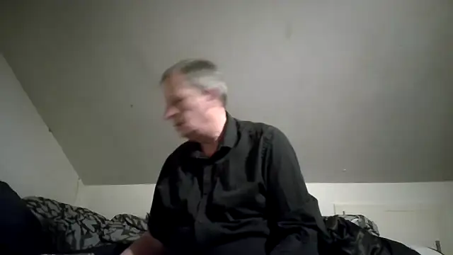 chubbybear2cum online show from February 11, 2026, 3:11 am