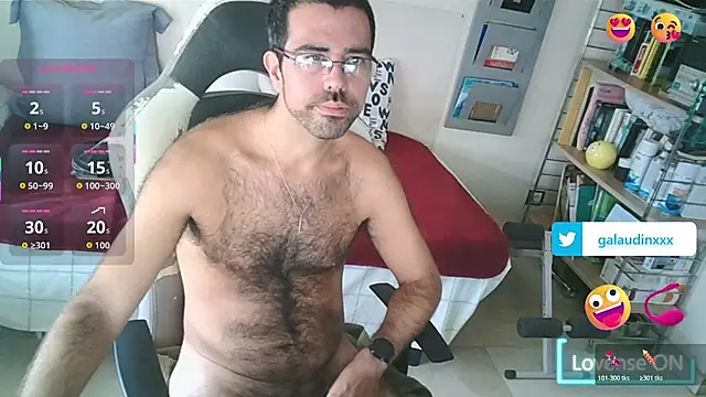 Snapshot of galaudin_3x_ chatting on October 27, 2025, 10:19 am galaudin 3x online show from October 27, 2025, 10:19 am