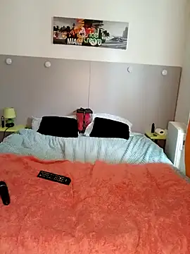 lagazosexy14 online show from February 15, 2025, 3:06 pm