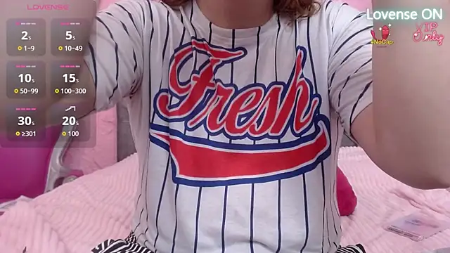 Snapshot of Pearl_Michelts chatting on February 28, 2026, 12:17 pm Pearl Michelts online show from February 28, 2026, 12:17 pm