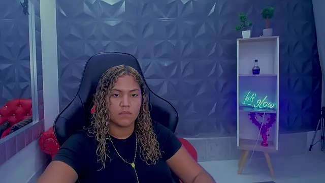 Cristal War online show from January 18, 2026, 12:03 am