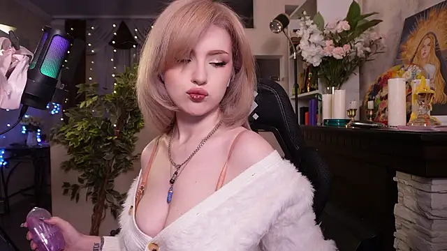 Chriss Fox online show from February 1, 2026, 3:21 pm