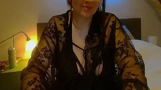 Ella Next Door online show from December 18, 2024, 9:40 pm