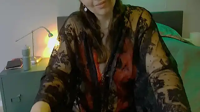 Ella Next Door online show from January 6, 2025, 11:07 am
