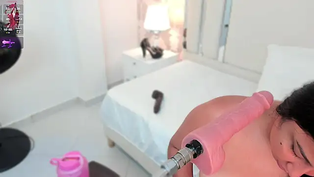 Snapshot of Miliaangeles chatting on January 16, 2026, 8:40 am Miliaangeles online show from January 16, 2026, 8:40 am