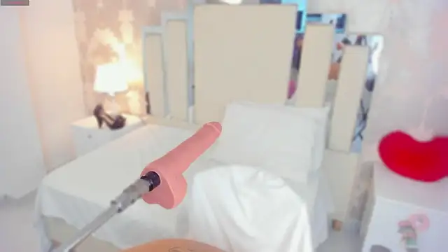 Snapshot of Miliaangeles chatting on February 1, 2026, 8:46 am Miliaangeles online show from February 1, 2026, 8:46 am