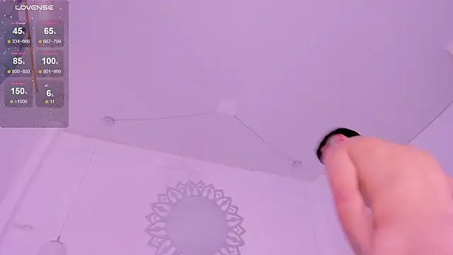 Snapshot of CodyTwink chatting on November 11, 2025, 5:24 pm CodyTwink online show from November 11, 2025, 5:24 pm