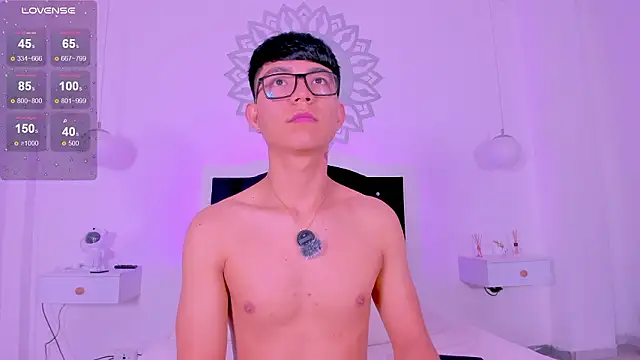 Snapshot of CodyTwink chatting on February 8, 2026, 10:57 pm CodyTwink online show from February 8, 2026, 10:57 pm