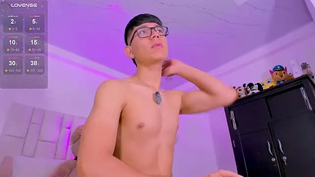CodyTwink online show from June 3, 2026, 4:23 pm