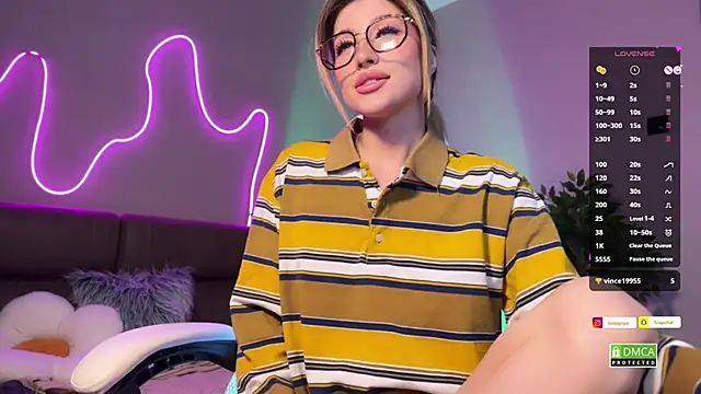 Snapshot of ellie_miu chatting on December 20, 2024, 9:06 pm ellie miu online show from December 20, 2024, 9:06 pm