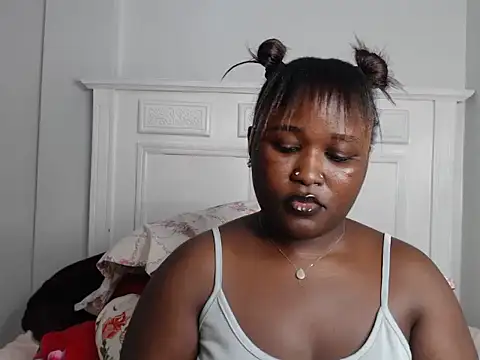 Snapshot of Kim_nasty chatting on October 17, 2025, 7:38 pm Kim nasty online show from October 17, 2025, 7:38 pm