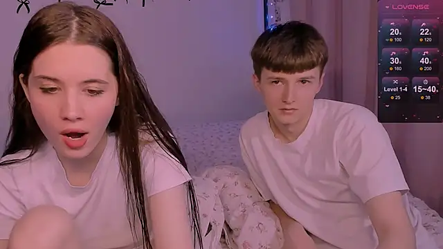 CoddleWeeper  online show from March 21, 2026, 4:32 pm