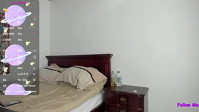 cherrycurvyyy online show from February 25, 2026, 12:26 pm