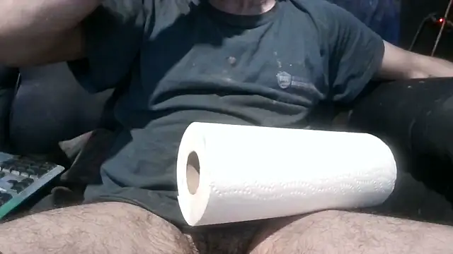 Snapshot of robeaulieu02 chatting on December 19, 2024, 11:50 am robeaulieu02 online show from December 19, 2024, 11:50 am