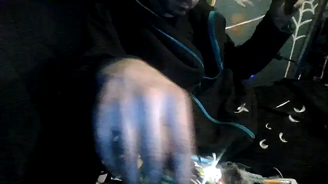 Snapshot of robeaulieu02 chatting on March 20, 2026, 5:01 am robeaulieu02 online show from March 20, 2026, 5:01 am