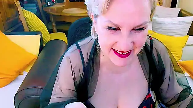 GattonaBiondona online show from February 16, 2026, 8:54 am