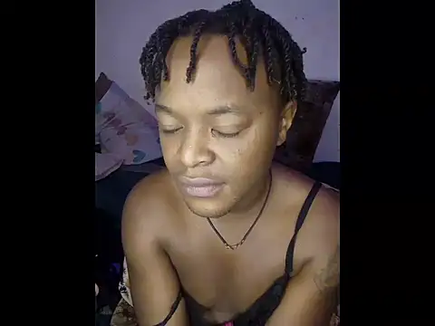 Snapshot of Freaky_Vannahs chatting on March 1, 2026, 7:54 am Freaky Vannahs online show from March 1, 2026, 7:54 am