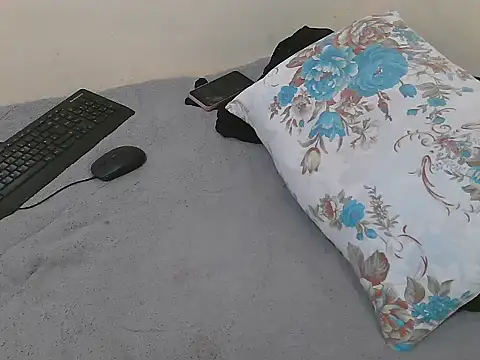 Snapshot of lella-0 chatting on February 18, 2025, 4:16 pm lella-0 online show from February 18, 2025, 4:16 pm