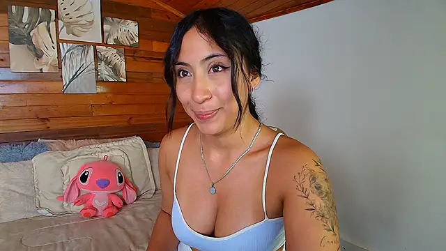 amber curly online show from February 9, 2026, 11:09 pm