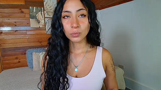 amber curly online show from March 2, 2026, 6:59 pm