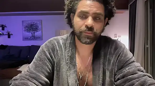 Snapshot of RoyalPharaoh chatting on March 12, 2025, 8:10 pm RoyalPharaoh online show from March 12, 2025, 8:10 pm