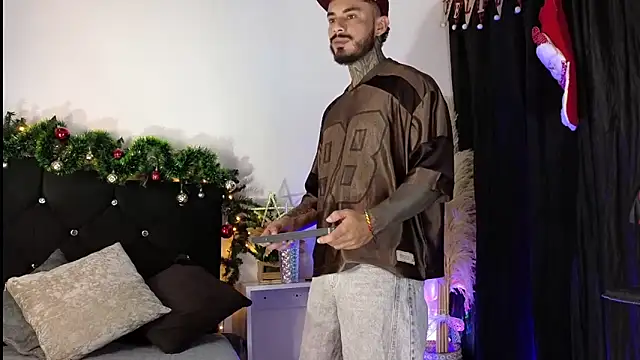 john cartter1 online show from November 30, 2025, 11:14 am