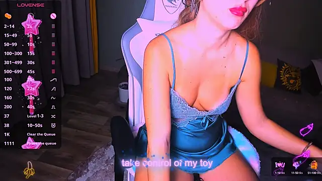 Snapshot of ReggieMeow chatting on December 4, 2024, 11:13 pm ReggieMeow online show from December 4, 2024, 11:13 pm