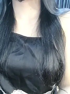 Snapshot of _Linez_ chatting on March 5, 2026, 6:26 pm Linez online show from March 5, 2026, 6:26 pm