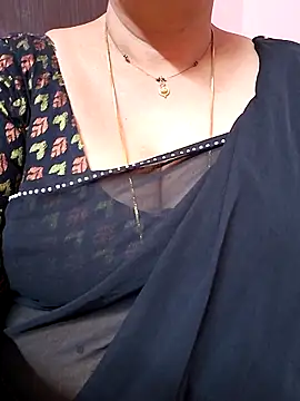 ananya956 online show from April 8, 2026, 1:33 pm