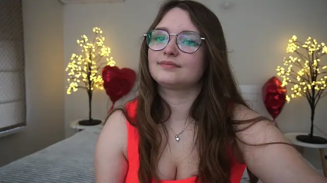 MagicPeachh  online show from March 11, 2025, 7:04 am