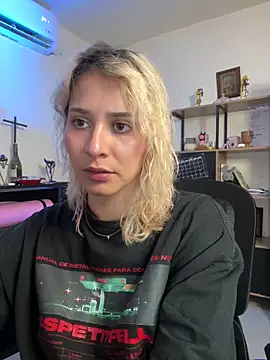 Snapshot of Ramona_Flower chatting on November 7, 2025, 12:10 am Ramona Flower online show from November 7, 2025, 12:10 am