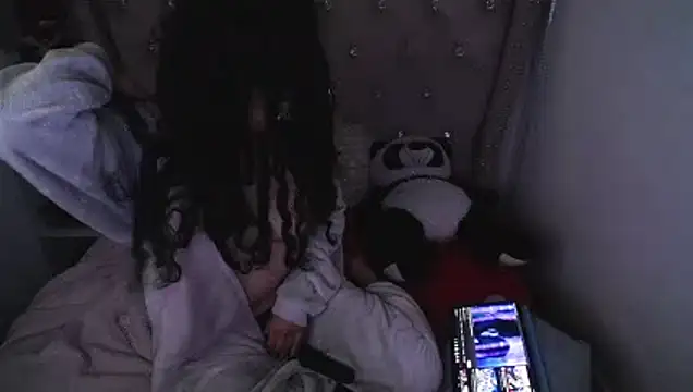 CherieCurl online show from December 23, 2025, 7:06 am