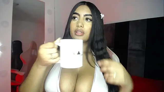 Karla thompson   online show from April 17, 2026, 2:25 am