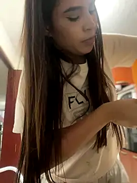 Snapshot of HaileyBaldwin chatting on December 8, 2024, 10:57 pm HaileyBaldwin online show from December 8, 2024, 10:57 pm