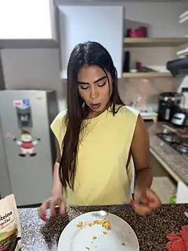 Snapshot of HaileyBaldwin chatting on January 9, 2025, 3:36 am HaileyBaldwin online show from January 9, 2025, 3:36 am