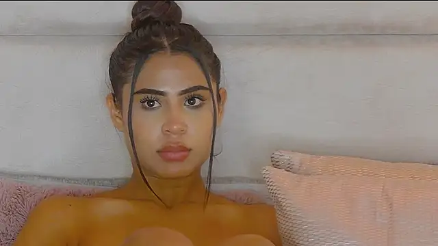 Snapshot of HaileyBaldwin chatting on January 14, 2025, 3:43 am HaileyBaldwin online show from January 14, 2025, 3:43 am